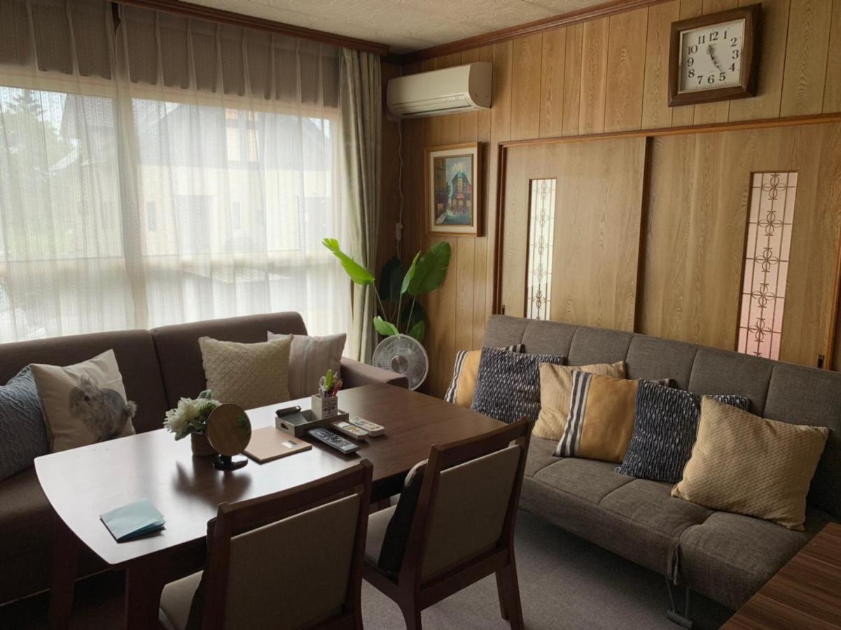 旭川貸切一軒家プラスティ Ferienhaus *