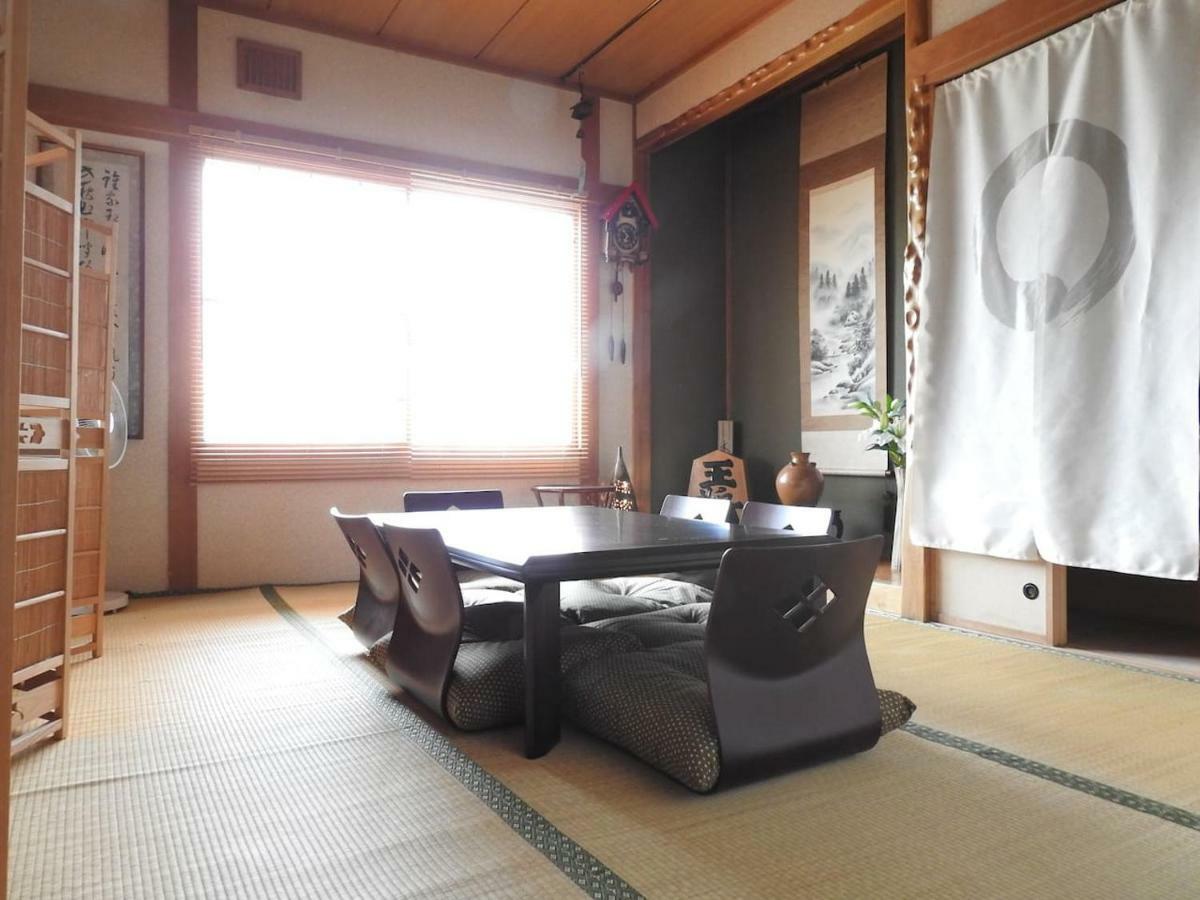 旭川貸切一軒家プラスティ Ferienhaus